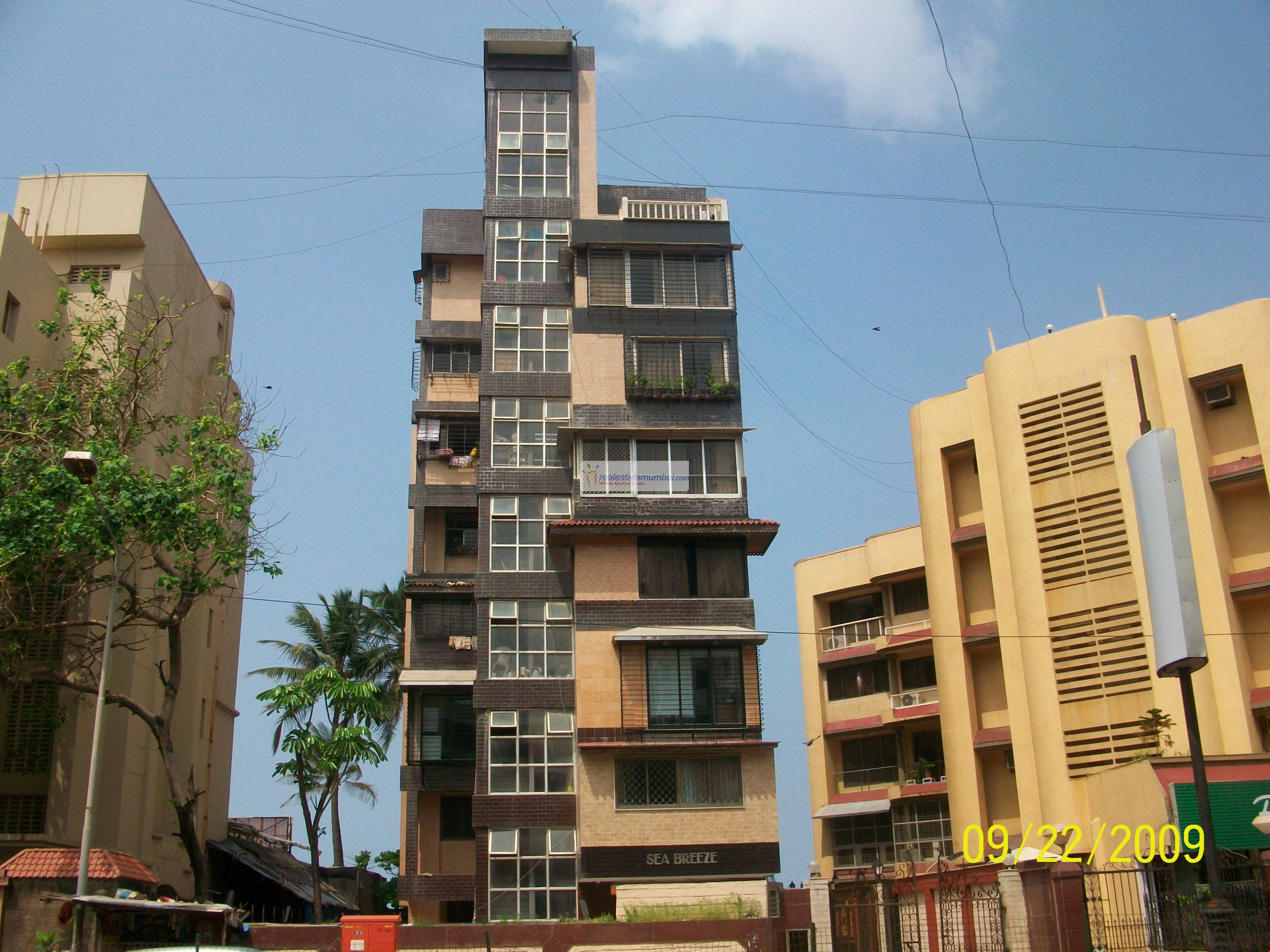 Sea Breeze in Juhu